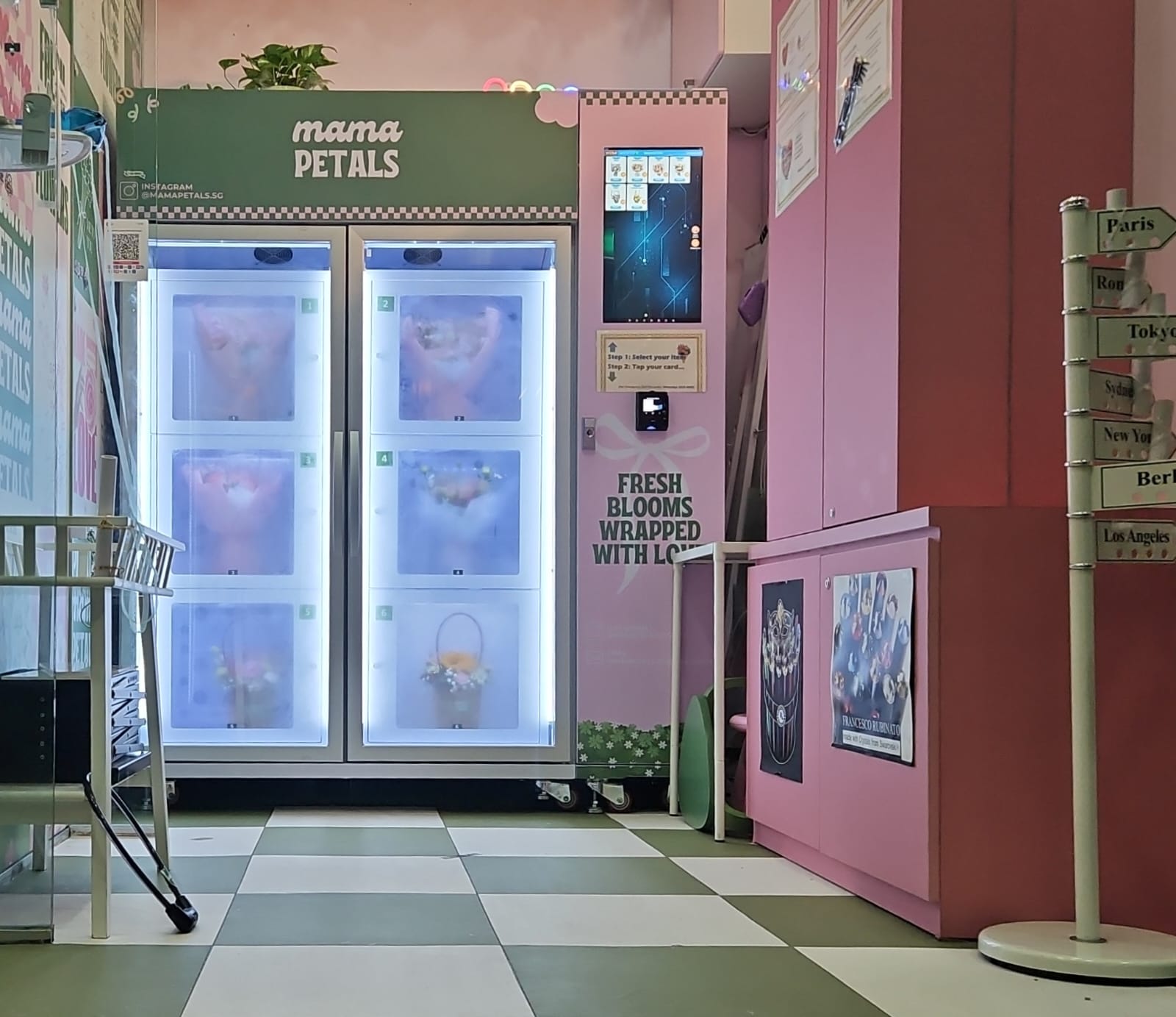 Singapore flower shop uses Weimi smart flower vending machine to achieve unmanned retail and profit breakthrough