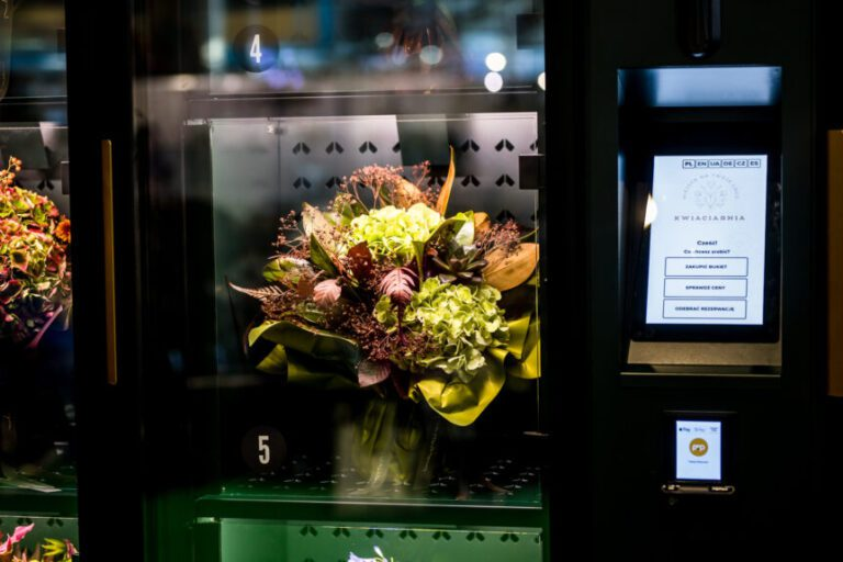 Traditional Florist vs. Flower Vending Machine: Which is More Profitab ...